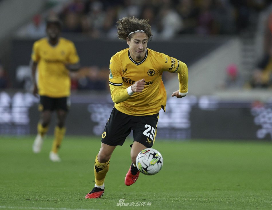 将比追逐暂 将比追逐暂