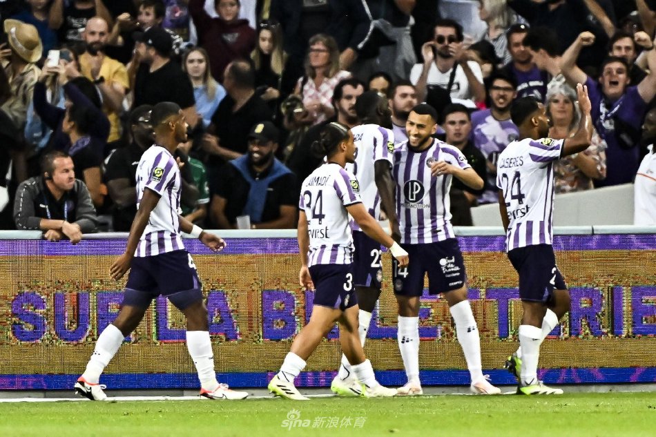 球产业表现 球产业表现